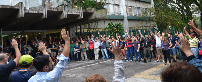 Trabalhadores do Serpro aprovam proposta da empresa